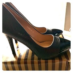 Black high heel shoe